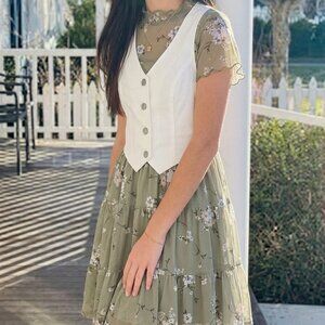 💥🚀💥  KnitWorks Girls Floral 22 Plus NWT Fits Juniors M Sage Boho Dress
